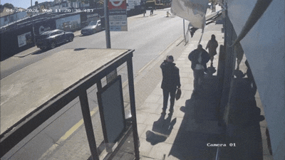 מסע דקירות נגד יהודים בלונדון: שניים נפצעו קשה