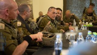 הרמטכ״ל, רב-אלוף אייל זמיר באוגדה 36 במרחב העיירה א-טייבה שבדרום לבנון