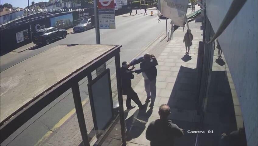 תיעוד הפיגוע האנטישמי בלונדון