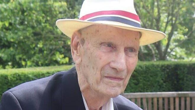 סטנלי פישר (משמאל) עם מרווין קארש בשנה שעברה