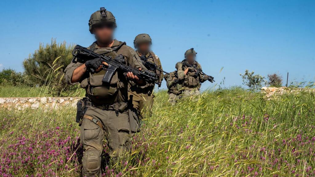 The challenge is not only recruiting soldiers, but keeping combat troops in the military; IDF forces in southern Lebanon (Photo: IDF) פעילות כוחות צה"ל בדרום לבנון
