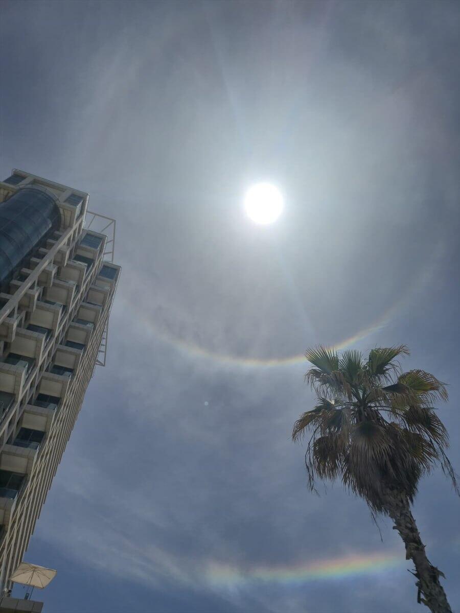 ההילה בשמי תל אביב