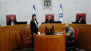 דיון בעתירה נגד שר המשפטים יריב לוין