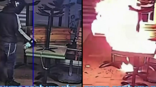 אלמוני מצית ריהוט חוץ של בית קפה ברמת גן