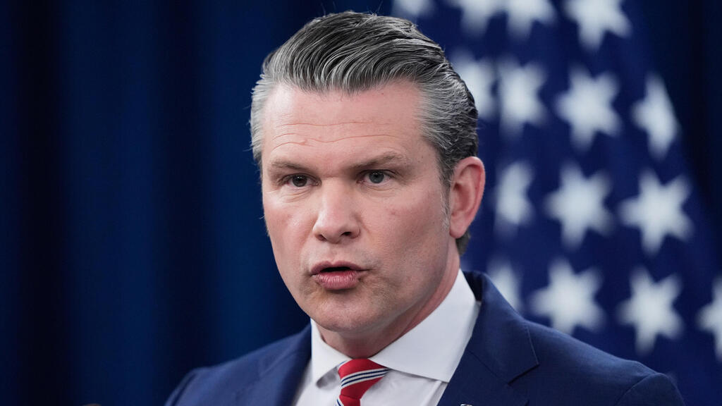 Secretary of War Pete Hegseth (Photo: AP Photo/Manuel Balce Ceneta) פיט הגסת'