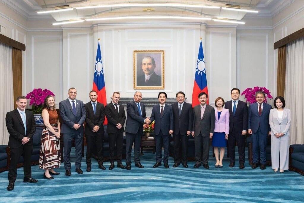 Knesset lawmakers meet with Taiwan's president and deputy foreign minister חברי הכנסת בפגישה עם נשיא טאיוואן וסגן שר החוץ של טאיוואן