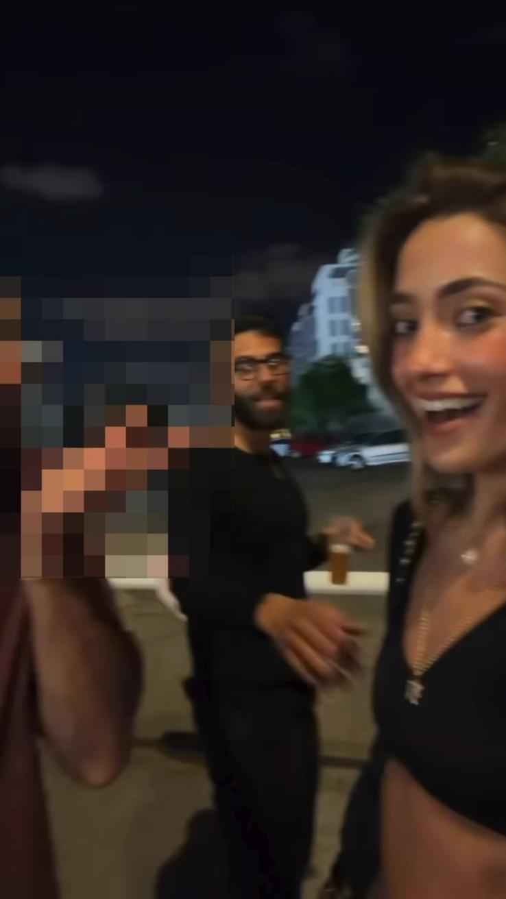 נטע ברזני מתעמתת מול אוהדי הפועל תל אביב