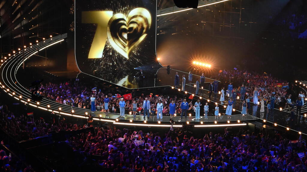 במת חצי הגמר 