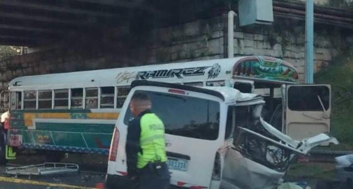 The scene of the crash זירת תאונת הדרכים בפנמה