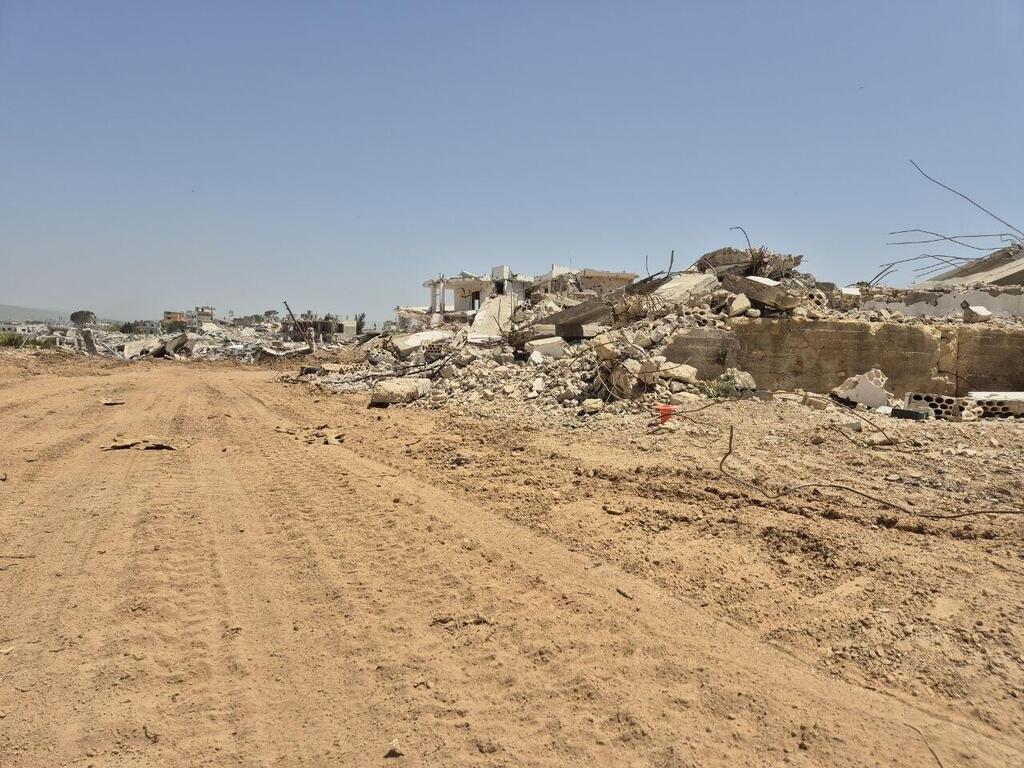 Destruction is seen in Khiam, southern Lebanon, after months of fighting (Photo: Elisha Ben Kimon) אל חיאם