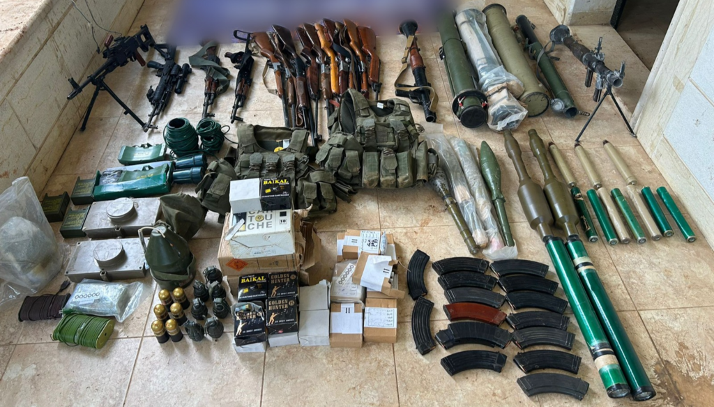 Hezbollah weapons found by 91st Division troops in southern Lebanon (Photo: IDF) פעילות כוחות אוגדה 91 בדרום לבנון
