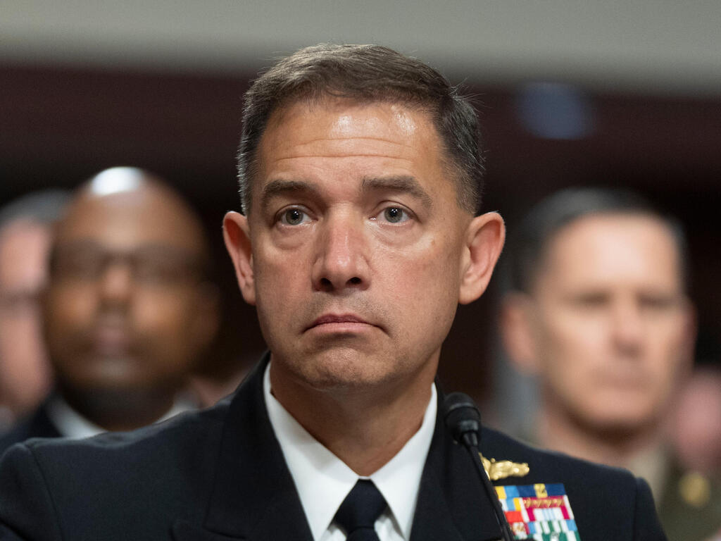 אדמירל בראד קופר מפקד CENTCOM סנטקום פיקוד המרכז של צבא ארה"ב בשימוע בסנאט