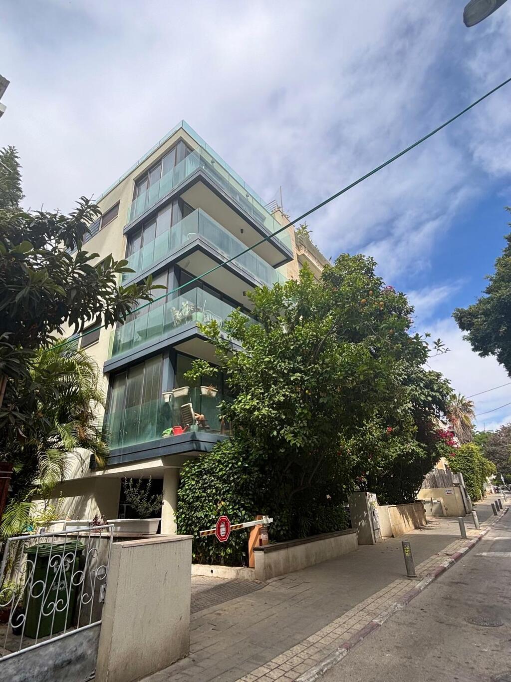 Tel Aviv