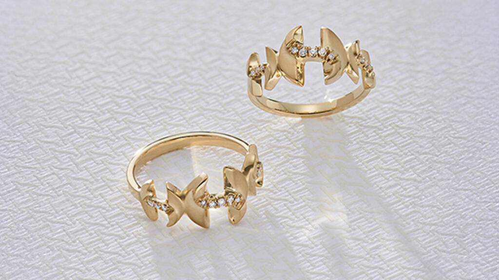 Украшения из коллекции SIGNATURE-HS, желтое золото 18K и бриллианты 