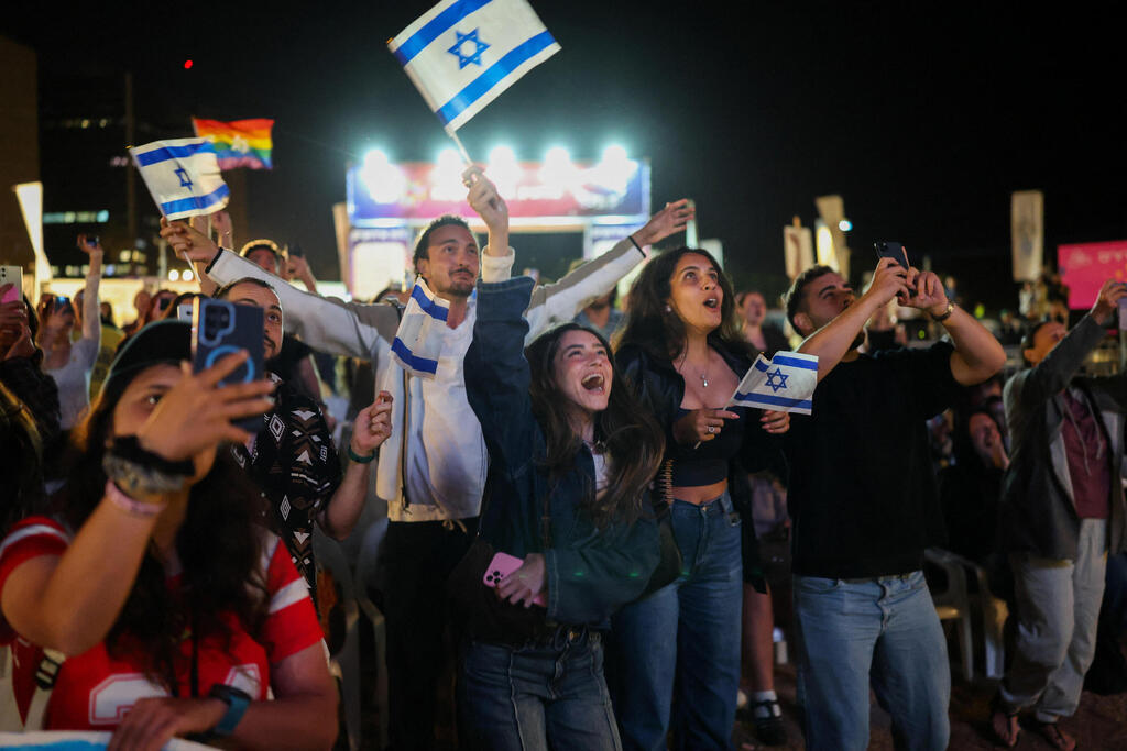 תל אביב 