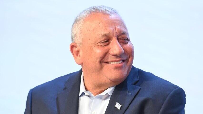 Calls on Gadi Eisenkot to unite (Photo: Association of Municipal Corporations) גדי איזנקוט