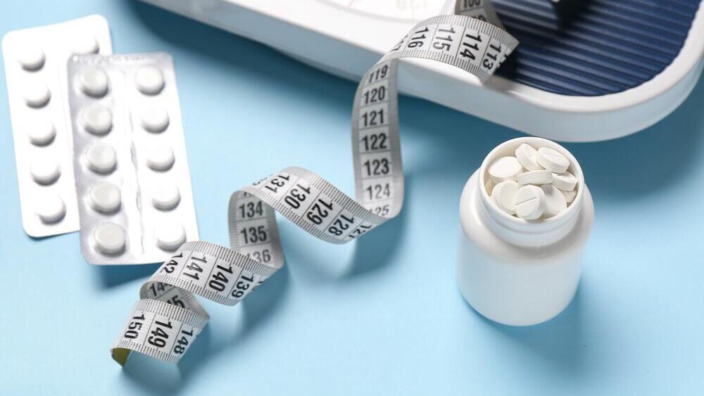 Weight-loss pills taking over US (Photo: Shutterstock) תרופות הרזיה