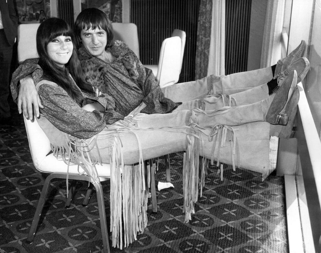 The man who mesmerized her; Sonny and Cher (Photo: Douglas Miller/Keystone/Getty Images) סוני ושר