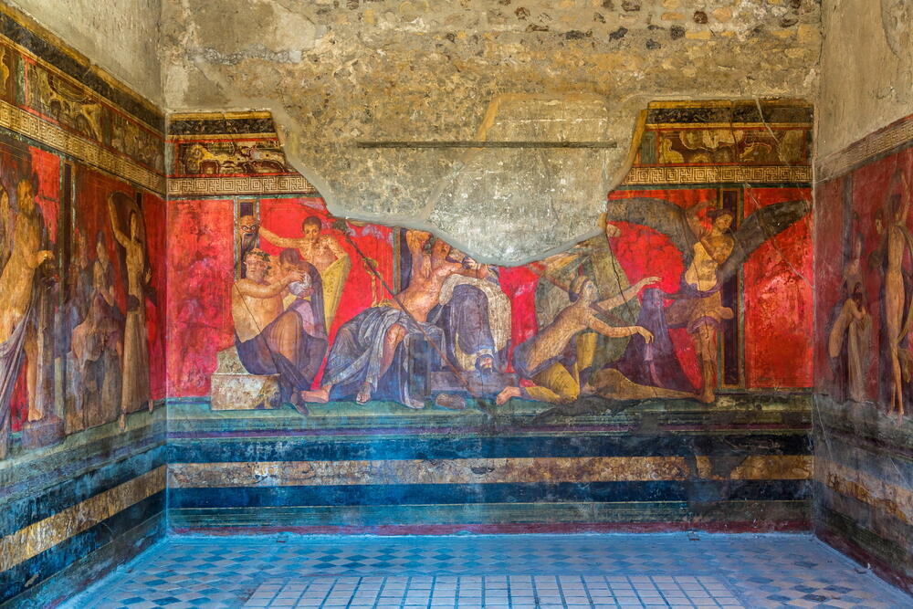 One of the many frescoes uncovered and restored in Pompeii (Photo: Sergii Figurnyi/Shutterstock) אחד מציורי הקיר הרבים שנחשפו ושוחזרו בשטח העיר פומפיי