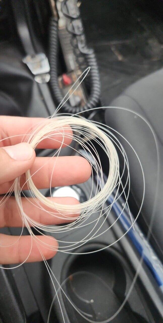 A fiber-optic cable from a Hezbollah drone in Moshav Zar’it (Photo: Use under Section 27A of the Copyright Law) כבלי רחפנים אופטיים במושב זרעית
