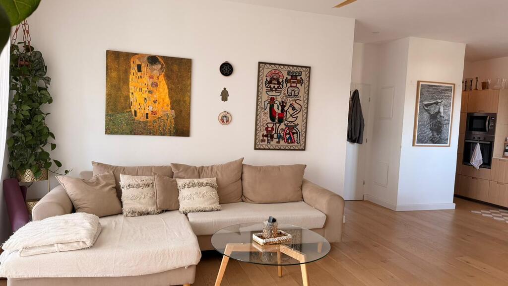 רננה אורן - על הספה