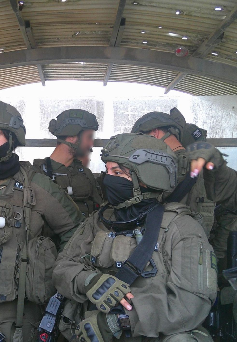 סמ"ר כ', שעוברת תהליך גיור