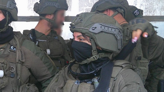 סמ"ר כ', שעוברת תהליך גיור