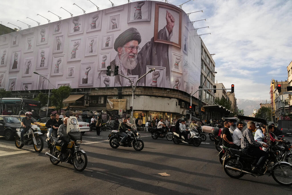Photo: AP Photo/Vahid Salemi, File טהרן