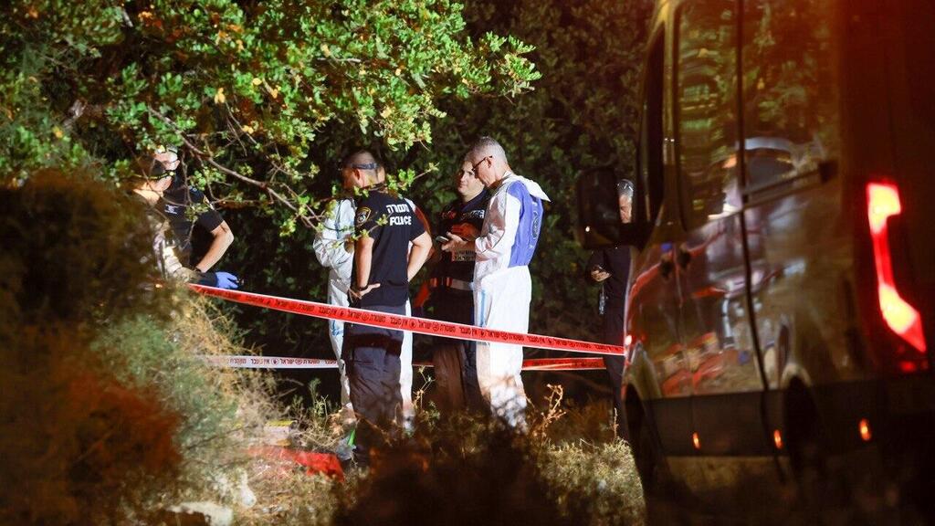 גבר ואישה אותרו ללא רוח חיים בשטח פתוח בגזרת משמר איילון