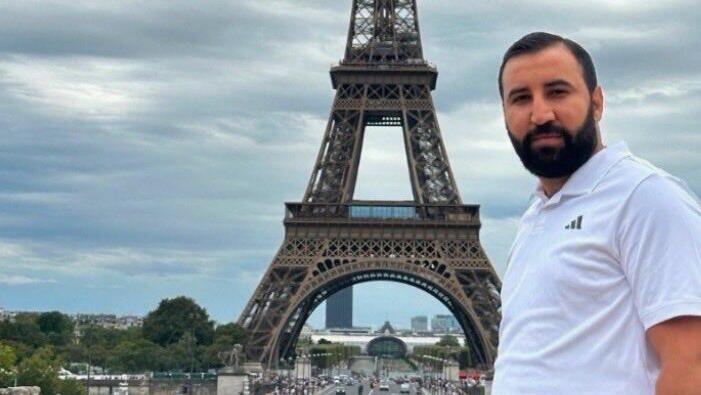 Posing with the Eiffel Tower (Photo: From X) מוחמד בקר סעד דאוד אל סעדי