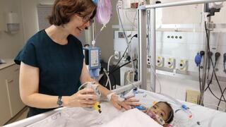 ד"ר טליה עדן תרמה אונת כבד לפעוטה ביסאן בת השמונה חודשים 