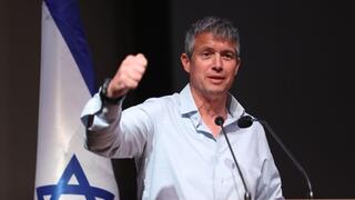 יועז הנדל באירוע השקה לספר "כן אדוני הנשיא"