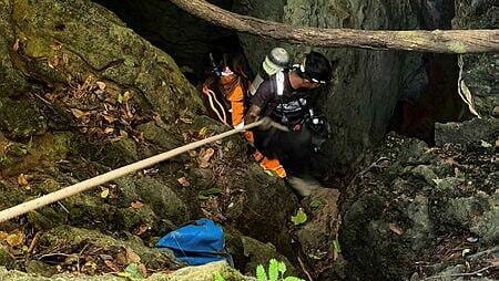 Photo: Metta Tham Kalasin Rescue/Handout via Reuters מאמצי החילוץ ממנהרה בלאוס