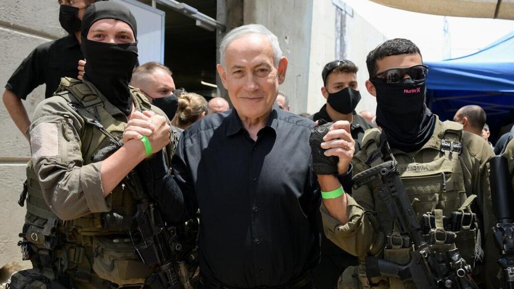 Prime Minister Benjamin Netanyahu visits troops on the northern border (Photo: Maayan Toaf/GPO) ראש הממשלה ביקר באוגדה 36 בגבול הצפון
