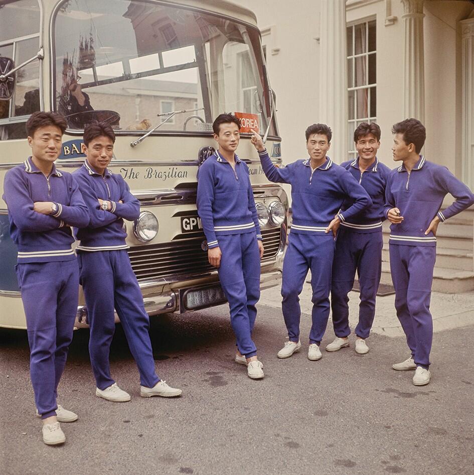 North Korea's national soccer team at the 1966 World Cup (Photo: Central Press/Getty Images) צפון קוריאה 1966