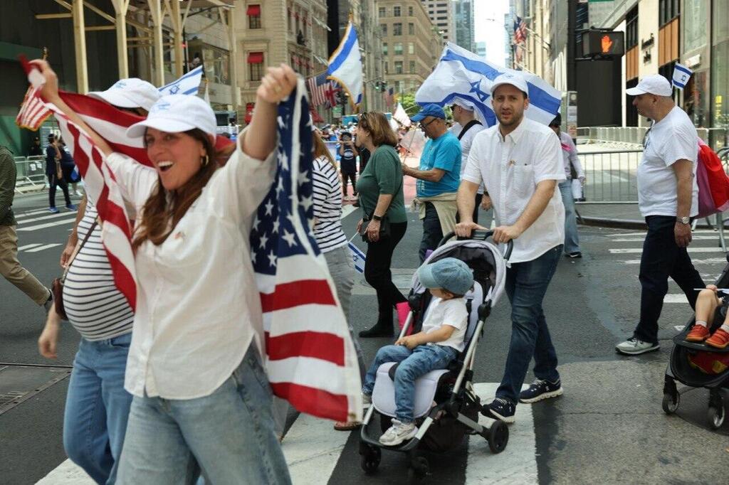 Photo: Amnon Shemi מצעד התמיכה השנתי בישראל, בשדרה החמישי בניו יורק