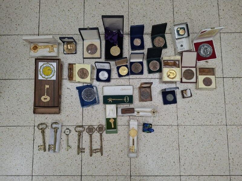 Rare historical artifacts from the Jerusalem municipal archive stolen and put up for sale online (Photo: from social media) Rare historical artifacts from the Jerusalem municipal archive stolen and put up for sale online