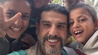 הרופא המוסלמי ש"נלכד בעזה" בדרך לקונגרס בארה"ב