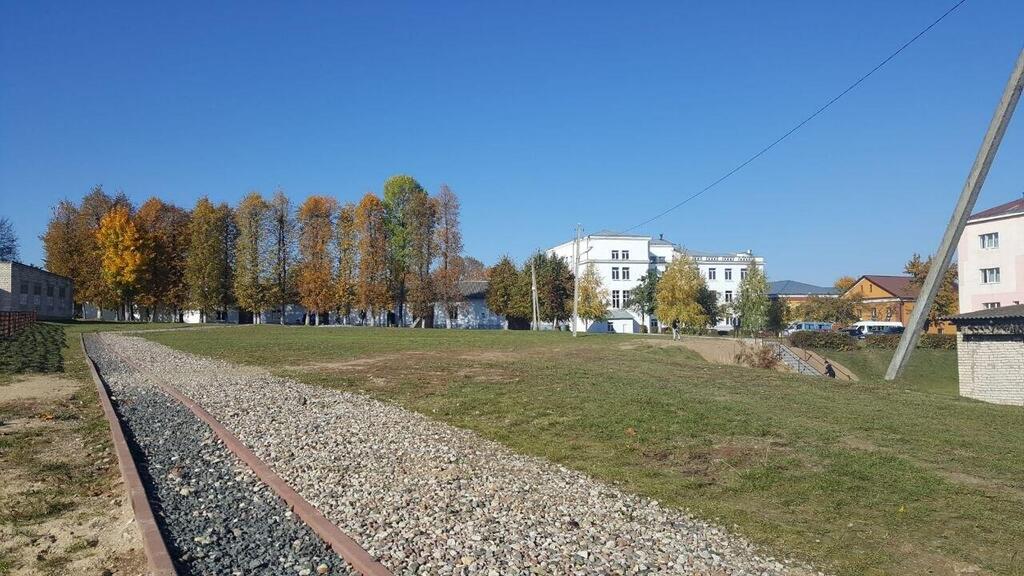 The Novogrudok labor camp and the memorial marking the route of the escape tunnel מחנה העבודה בנובוגרודק והנצחת תוואי המנהרה