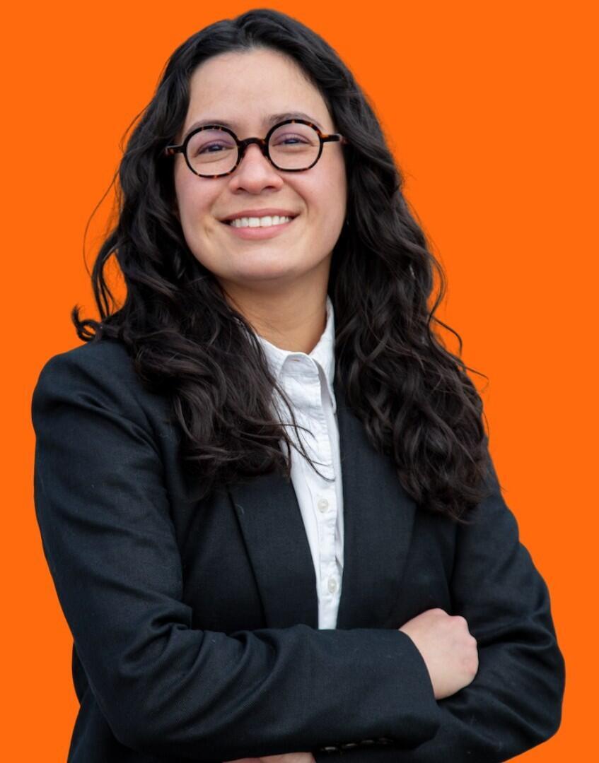 Claire Valdez קלייר ואלדז