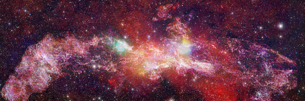 Composite image of the Milky Way's center combining radio observations from ALMA and X-ray data from NASA's Chandra Space Telescope (Photo: NASA/CXC/Northwestern Univ./M. Gorski/ESO/NAOJ/NRAO/ALMA/SAO/K. Arcand and P. Edmonds) תמונה מורכבת של מרכז שביל החלב, המשלבת נתוני רדיו מ-ALMA ונתוני קרני רנטגן מטלסקופ החלל צ'נדרה