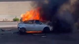 הרכב עולה באש בנתיבי איילון