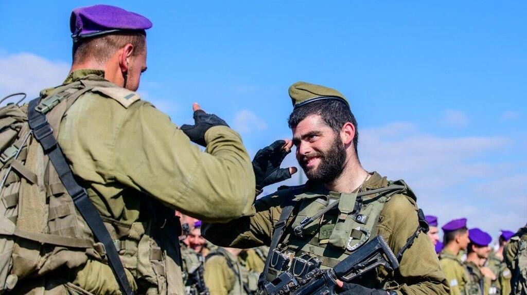 אהד נהרג מפליטת כדור, הוריו נפגשו עם אביו של החייל היורה: "נבוא לחבק אותו"