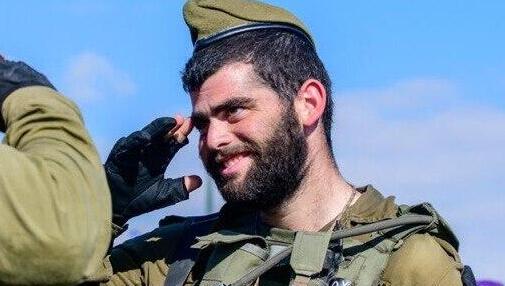 אהד נהרג מפליטת כדור, הוריו נפגשו עם אביו של היורה