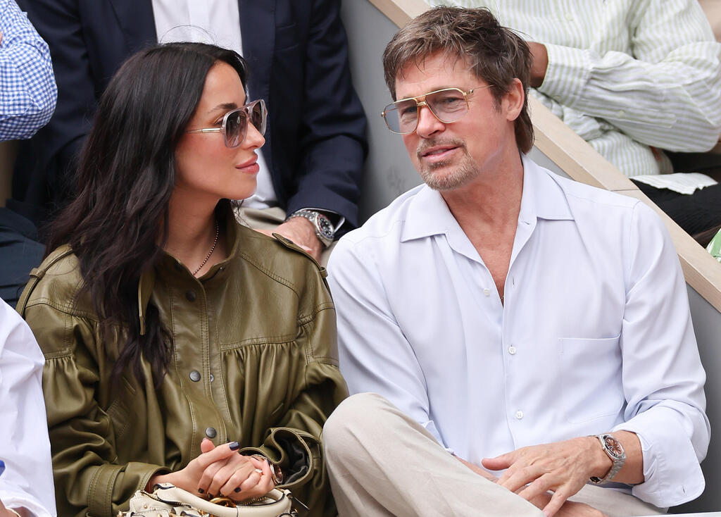 בראד פיט ואינס דה רמון (צילום: SplashNews.com) בראד פיט אינס דה רמון