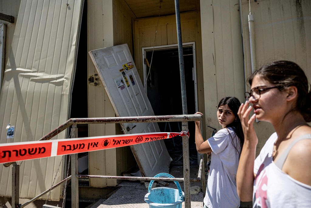 Aftermath of an Iranian missile strike in the West Bank (Photo: REUTERS/Naama Stern) זירת נפילה ביהודה ושומרון