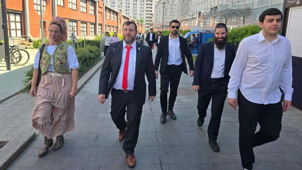 Министр в Москве (Фото: министерство еврейского наследия) השר אליהו במוסקבה