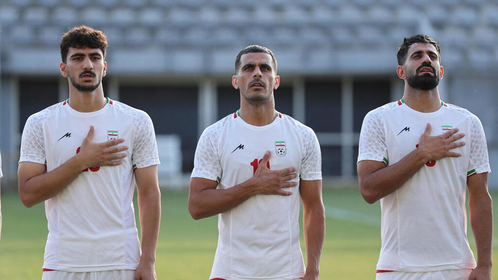 Iran national team players (Photo: Reuters/ Umit Bektas) נבחרת איראן