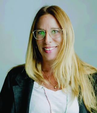 דליה עמוס