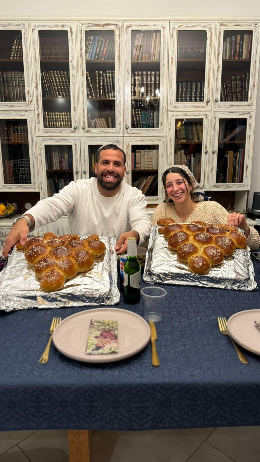 שקד ואורי ביום חתונתם